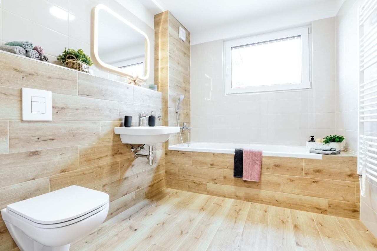 Apartmany Karlovy Dvory Horni Plana Exterior photo