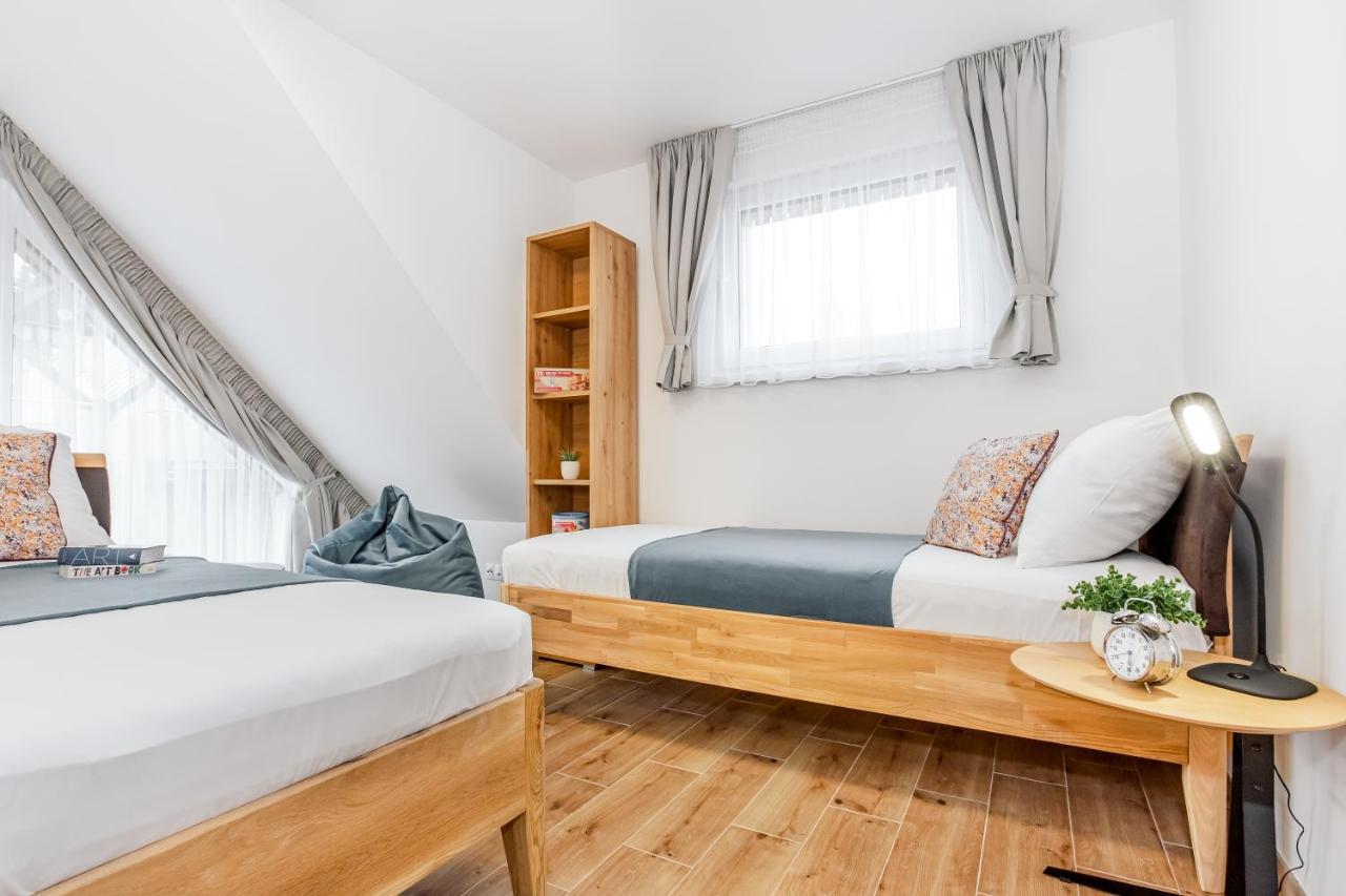 Apartmany Karlovy Dvory Horni Plana Exterior photo