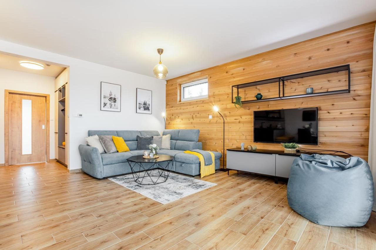 Apartmany Karlovy Dvory Horni Plana Exterior photo