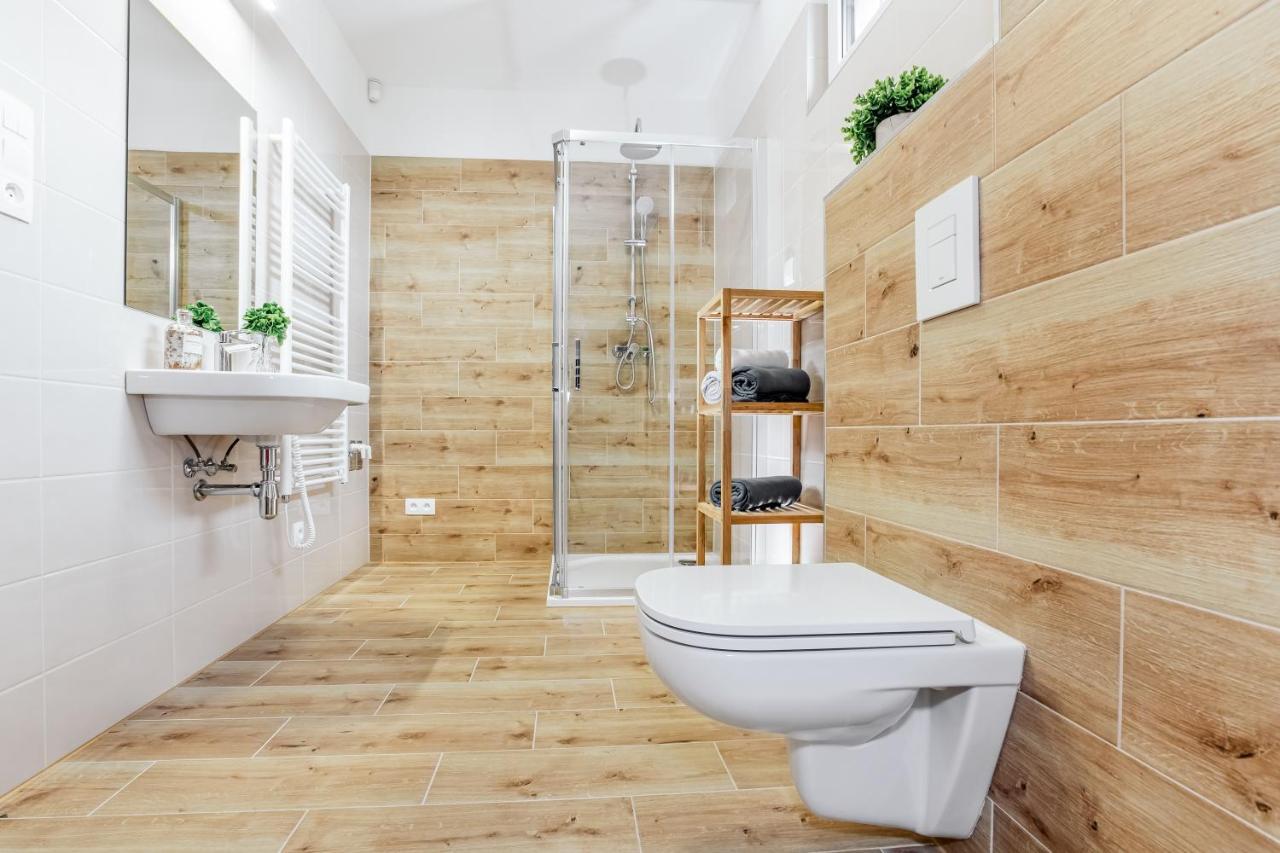 Apartmany Karlovy Dvory Horni Plana Exterior photo