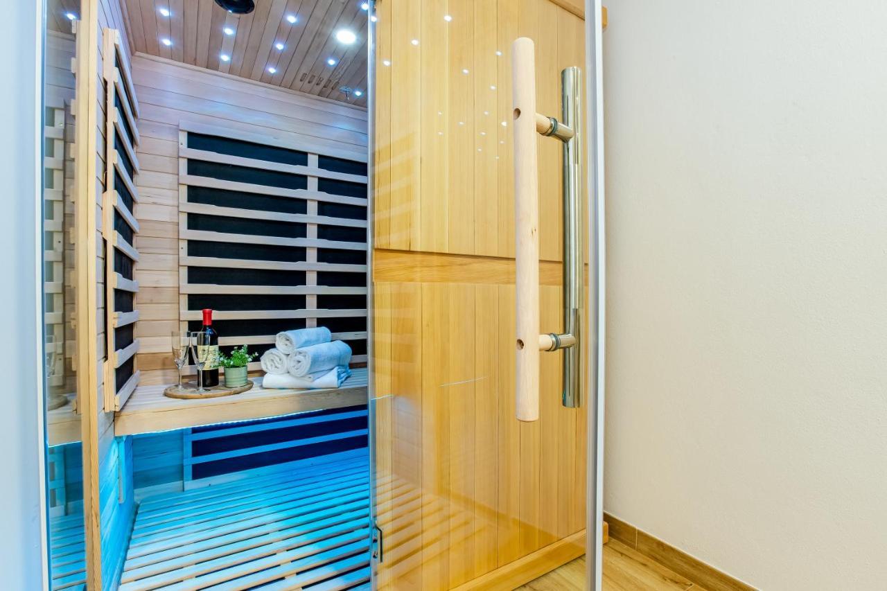 Apartmany Karlovy Dvory Horni Plana Exterior photo